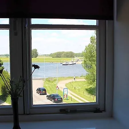 Hotel 't Veerhuys 3*