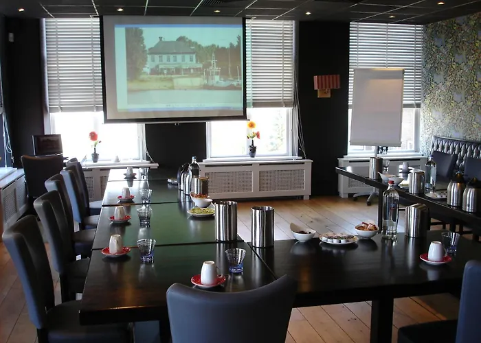 T维胡伊斯酒店 酒店 3*