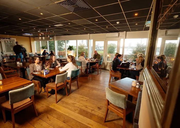 T维胡伊斯酒店 酒店