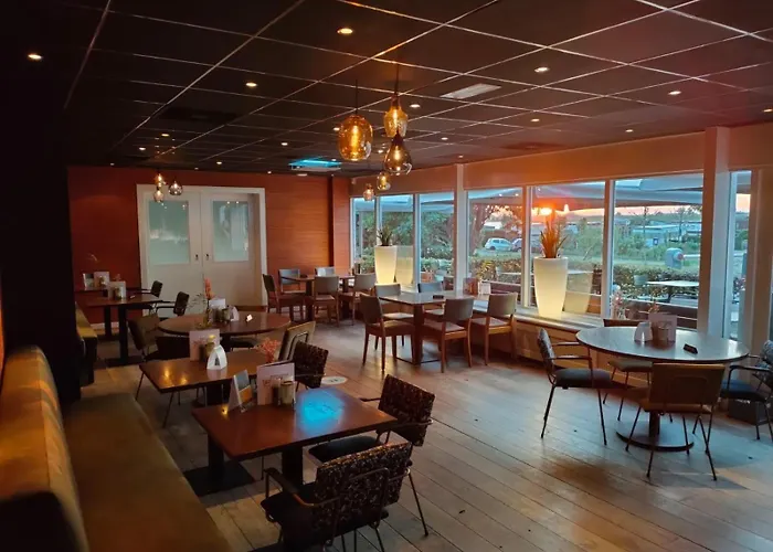 T维胡伊斯酒店 酒店 3*