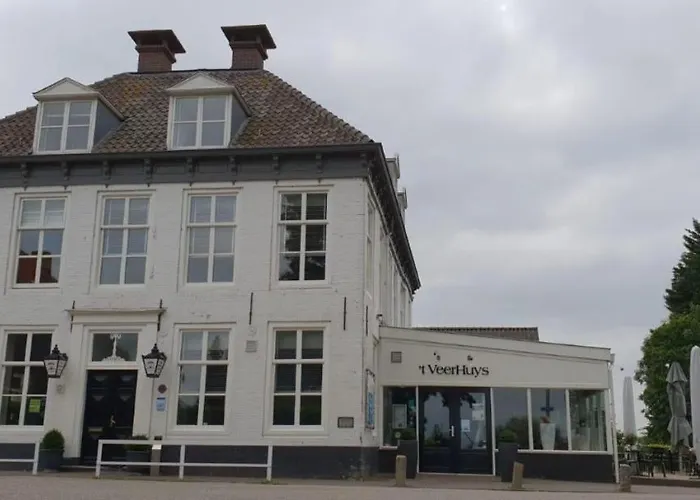 Hotel 't Veerhuys 3*